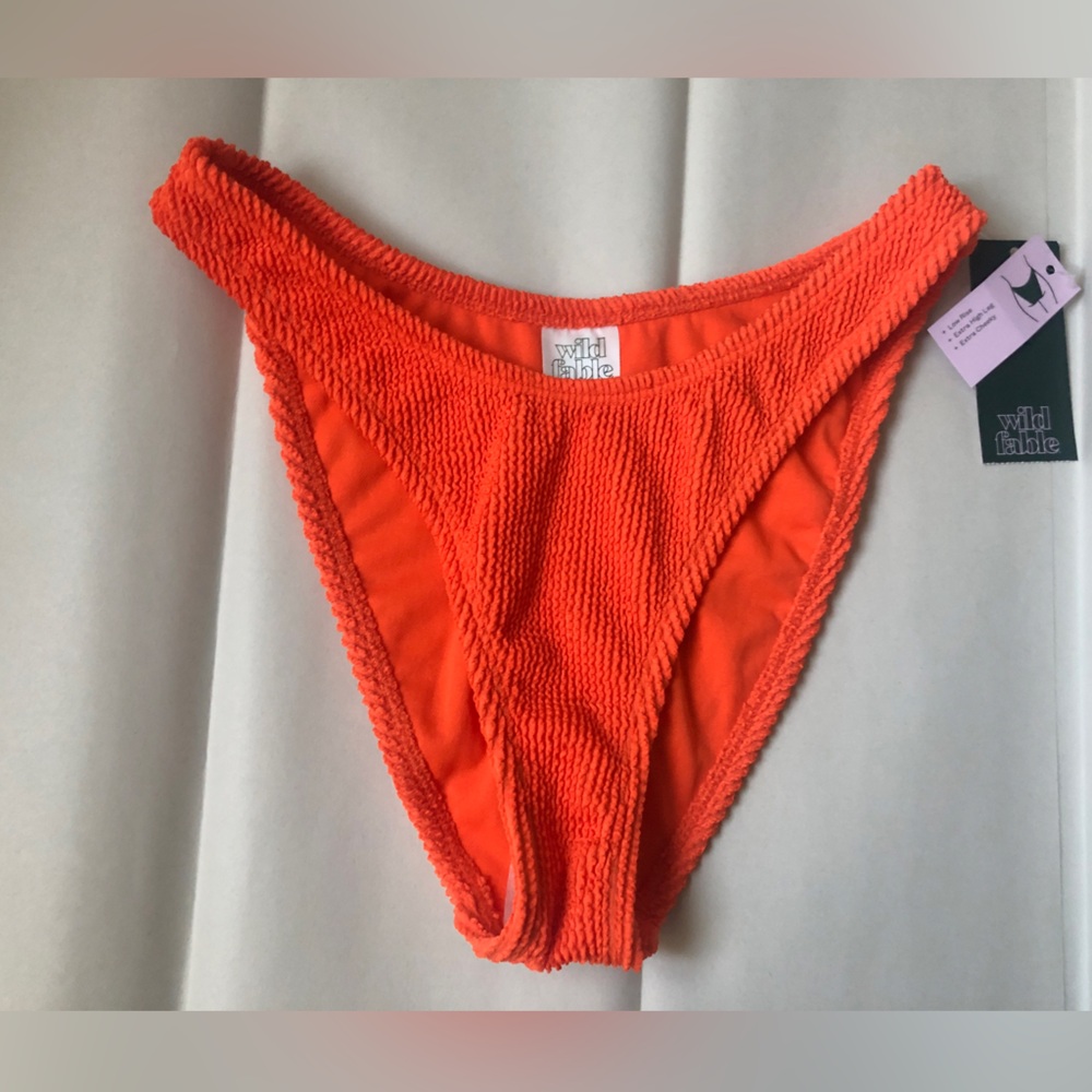 Textured Low Rise Bikini Bottom Small - Picture 3 of 5